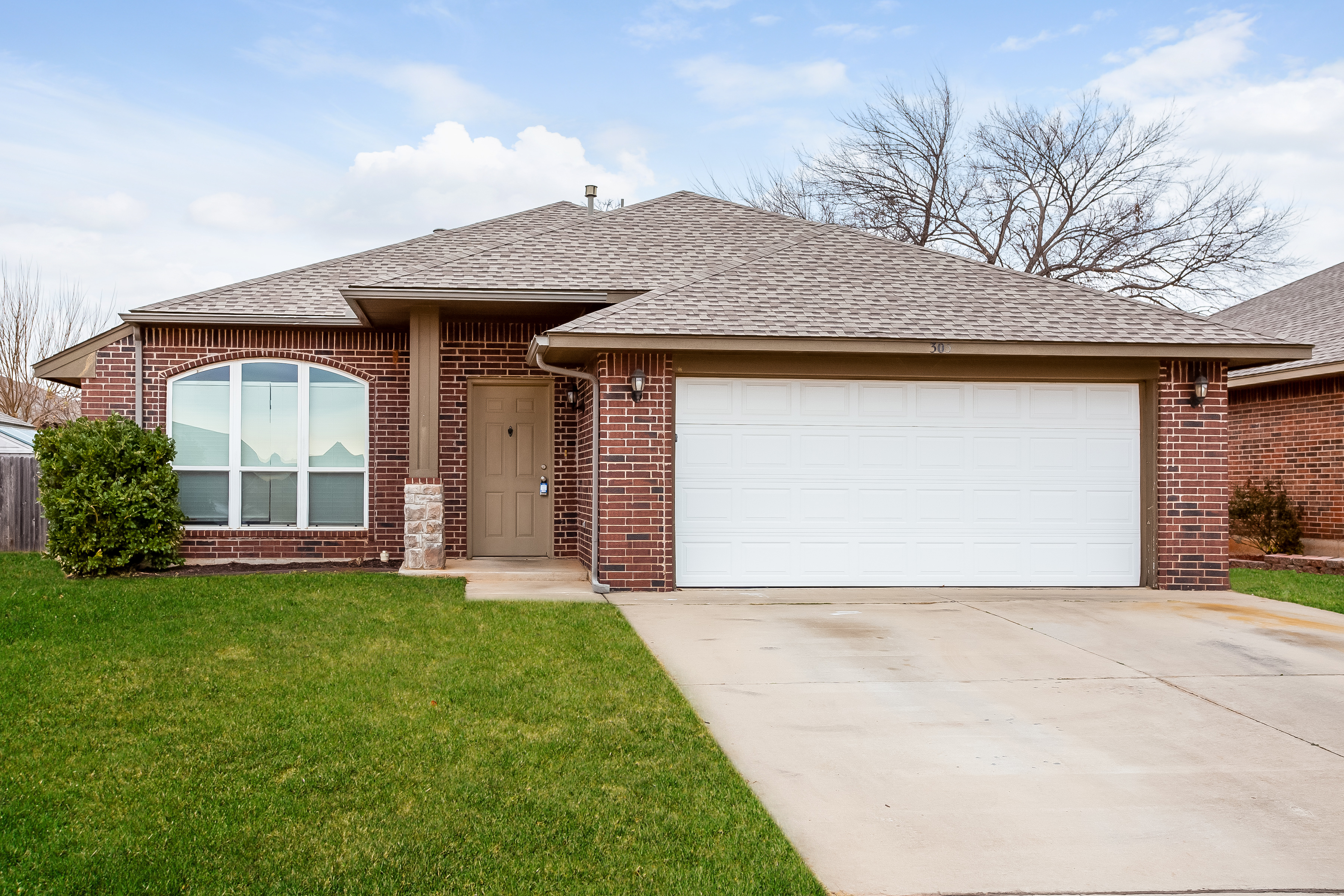 305 Tecumseh Meadows Dr Norman, OK 73069